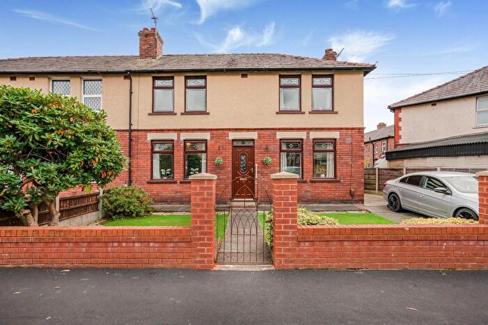 3 Bedroom Semi-Detached House For Sale In Archer Street, Leigh, WN7