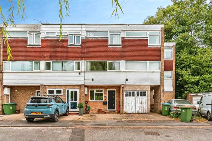 3 Bedroom Terraced House For Sale In Dimond Close, Southampton, Hampshire, SO18