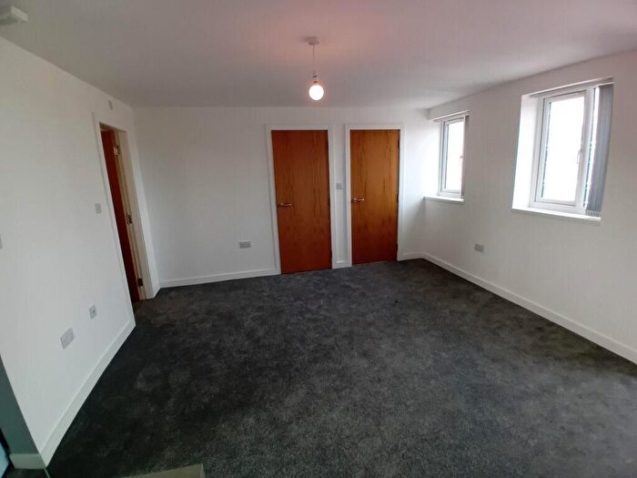 1 Bedroom Flat To Rent In Paragon Street, Hull, HU1