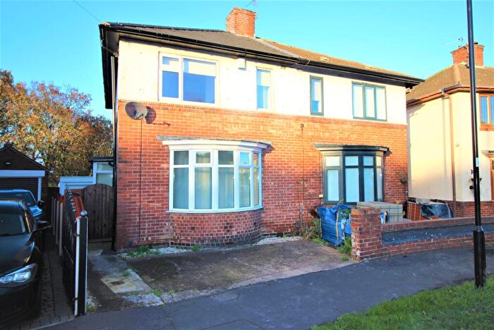 2 Bedroom House To Rent In Clifton Crescent, Sheffield, S9