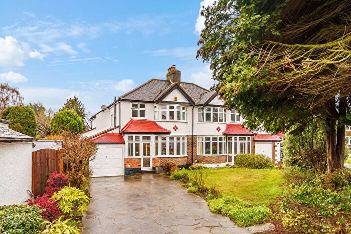 3 Bedroom Semi Detached House For Sale In Commonfield Road, Banstead, SM7