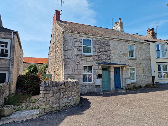 2 Bedroom End Of Terrace House For Sale In Easton Street, Portland, DT5