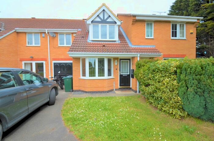 3 Bedroom Semi-Detached House To Rent In Springwood Close, Branton, Doncaster, DN3