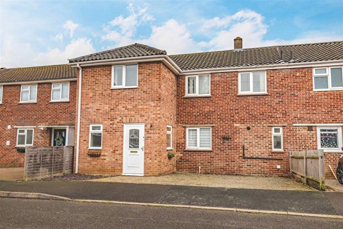 4 Bedroom Terraced House For Sale In Rydings, Windsor, SL4