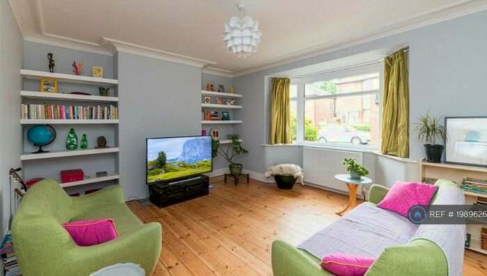 3 Bedroom Semi-Detached House To Rent In Croftsway, Newcastle Upon Tyne, NE4