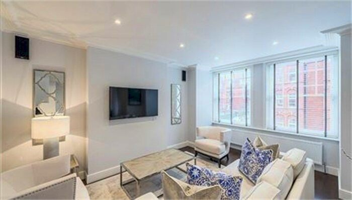 3 Bedroom Flat To Rent In Hamlet Gardens, London, W6