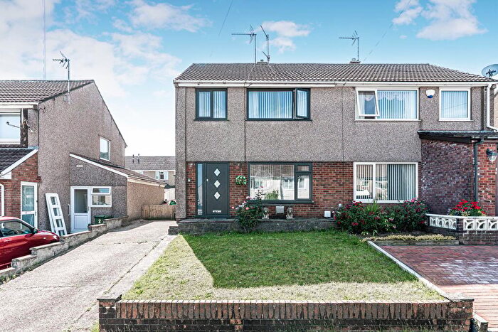 3 Bedroom Semi-Detached House For Sale In Birchfield Close, Tonteg, Pontypridd, CF38