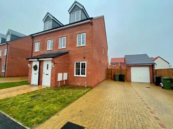 3 Bedroom House To Rent In Deer Vale, NR9