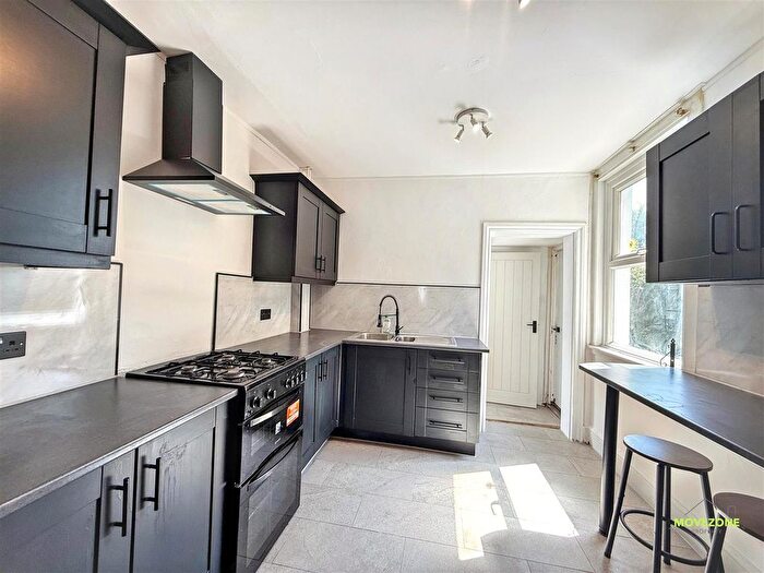 4 Bedroom Property To Rent In Bloomfield Road, Bromley, BR2