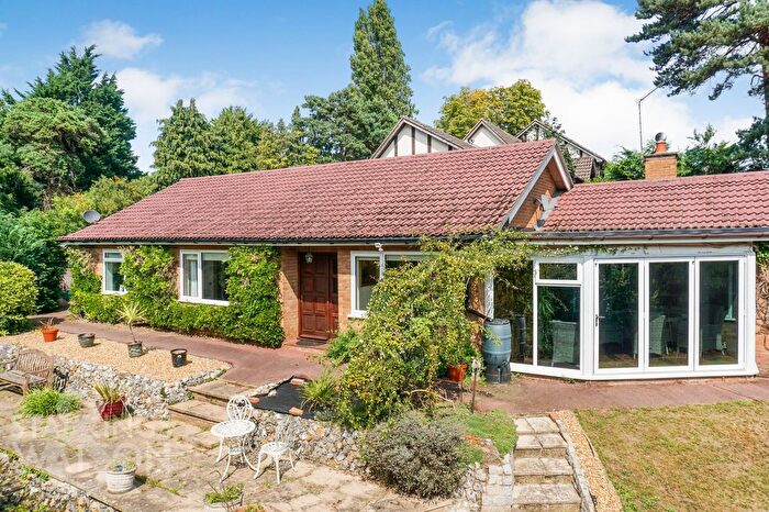 3 Bedroom Detached Bungalow For Sale In Pinewood Close, Hellesdon, Norwich, NR6