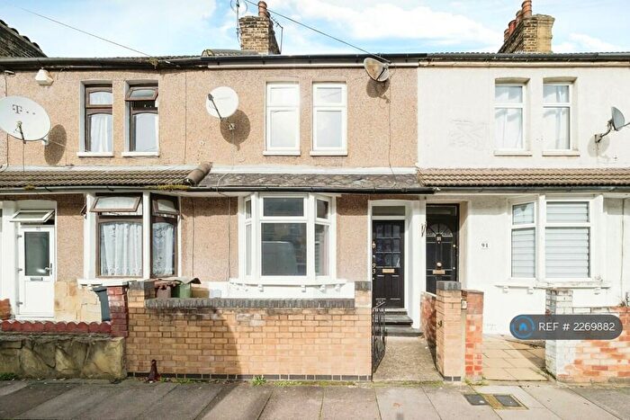 2 Bedroom Terraced House To Rent In Victoria Road, Barking, IG11