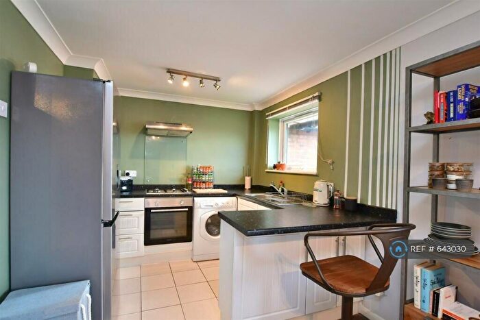 Studio To Rent In Ravenscroft, Peacehaven, BN10