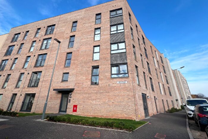 2 Bedroom Flat To Rent In , West Bowling Green Street, EH6