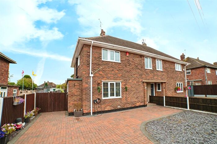 3 Bedroom Semi-Detached House For Sale In Sookholme Drive, Warsop, Mansfield, Nottinghamshire, NG20