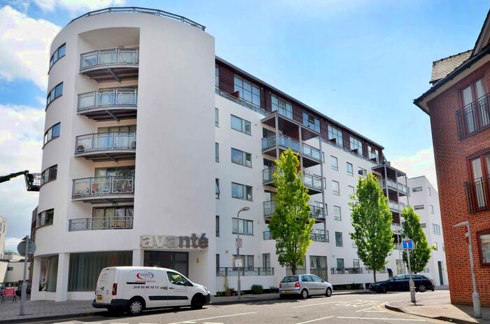 1 Bedroom Flat To Rent In The Bittoms, Kingston, Kingston Upon Thames, KT1