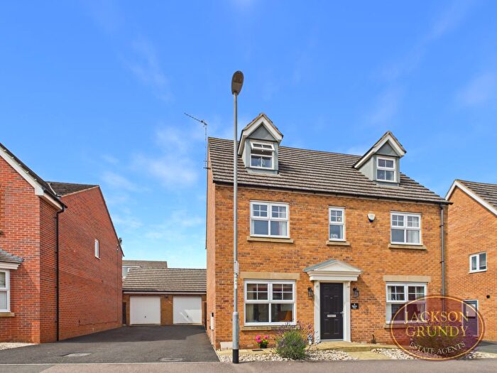 5 Bedroom Terraced House For Sale In Spinney Close, Moulton, NN3