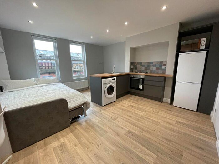 Studio To Rent In Flat . A Glossop Road, S10