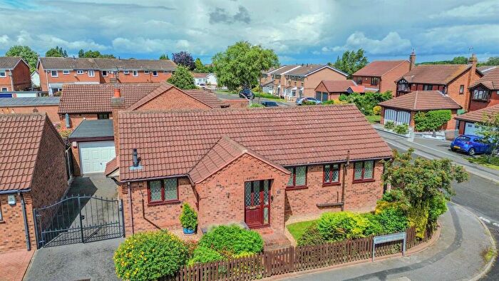 3 Bedroom Detached Bungalow For Sale In Copplestone Drive, Mapperley, Nottingham, NG3