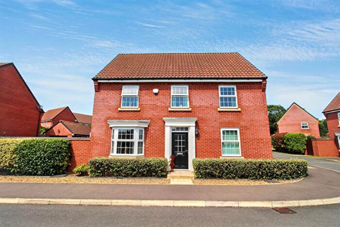 4 Bedroom Detached House For Sale In The Mayflowers, Aylsham, Norwich, NR11