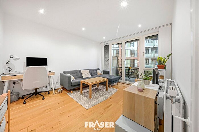 1 Bedroom Flat For Sale In North Mill Apartments, Hackney, E8