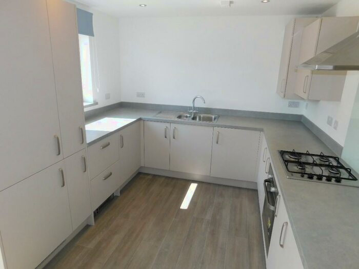 2 Bedroom Flat To Rent In Chapman Avenue, Peterborough, Cambridgeshire, PE3