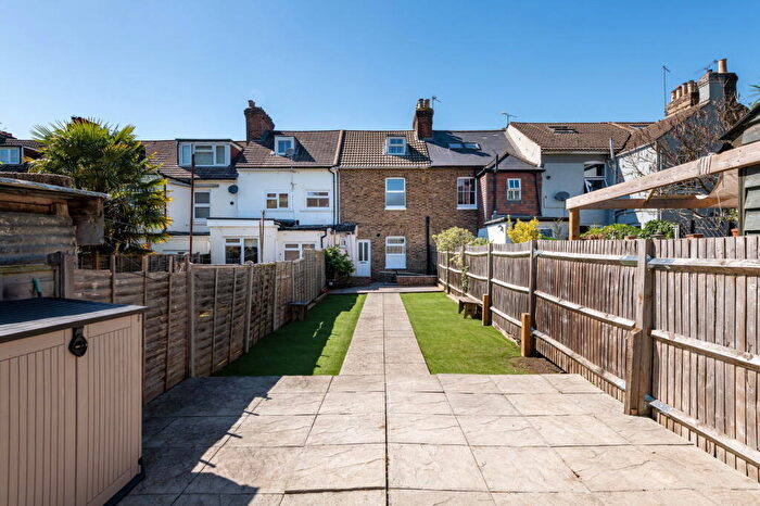 3 Bedroom Terraced House For Sale In Hardy Street, Maidstone, ME14