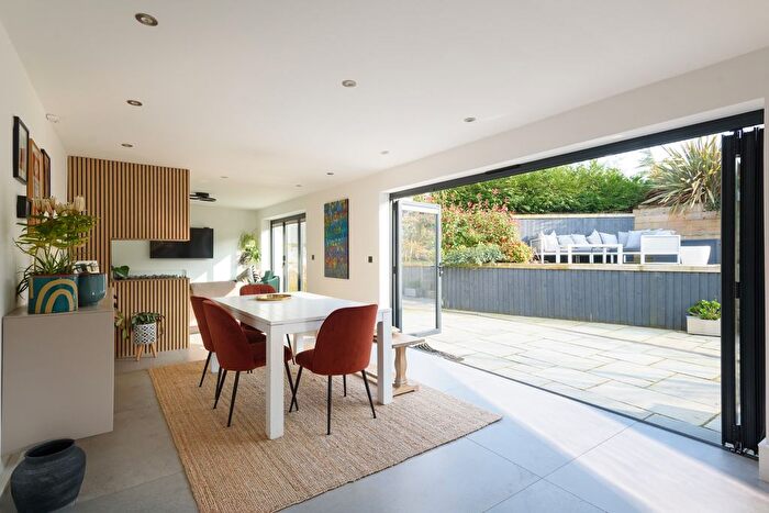 5 Bedroom Detached House For Sale In Charing Heath Road, Charing, TN27