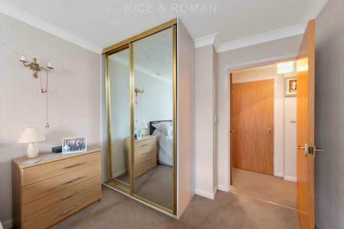 2 Bedroom Retirement Property For Sale In The Meads, Windsor, SL4