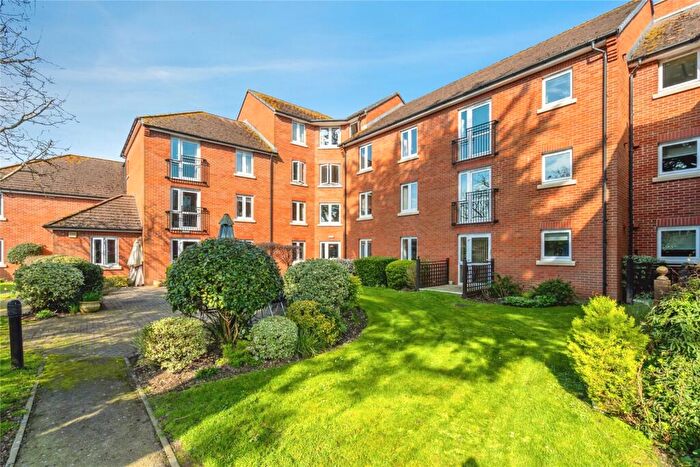 2 Bedroom Property For Sale In Stockbridge Road, Chichester, West Sussex, PO19