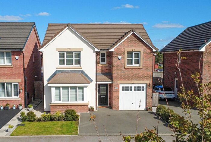 4 Bedroom Detached House For Sale In Roften Way, Hooton, CH66