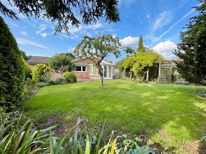 3 Bedroom Bungalow For Sale In Heywood Avenue, Diss, IP22