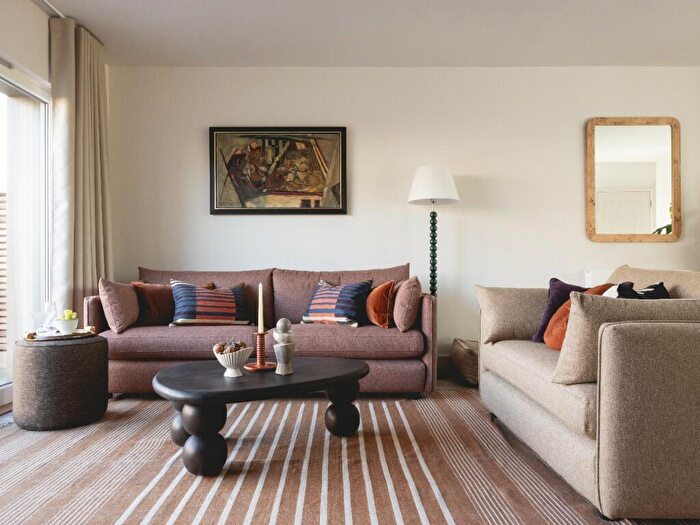 4 Bedroom Terraced House To Rent In Milne Avenue, Cambridge, Cambridgeshire, CB3