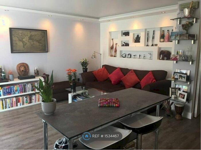 1 Bedroom Flat To Rent In Putney, London, SW18