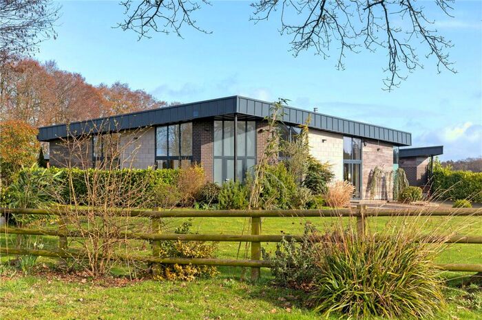 4 Bedroom Bungalow To Rent In Middlewich Road, Cranage, Middlewich, Cheshire, CW10