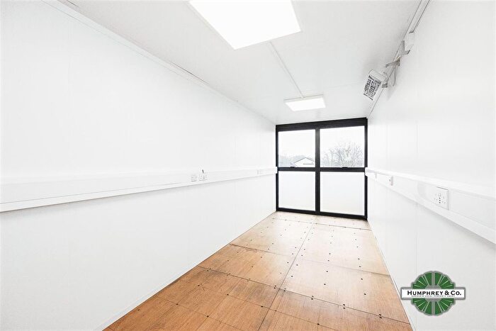 Office To Rent In Lennox Road, London, E17