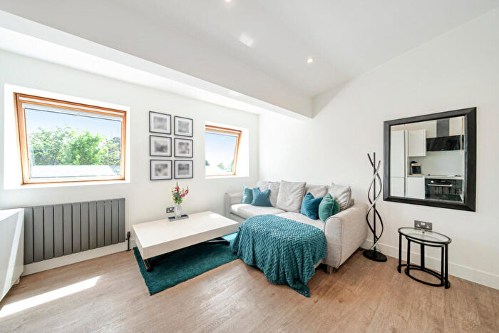 1 Bedroom Apartment For Sale In Broadway, Bexleyheath, DA6