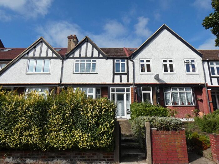 3 Bedroom Property To Rent In Greenford Avenue, London, W7