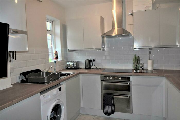 3 Bedroom Private Hall To Rent In Ulster Road, Lancaster, LA1