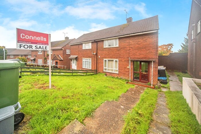 4 Bedroom Semi Detached House For Sale In Shepherds Road, Winchester, SO23