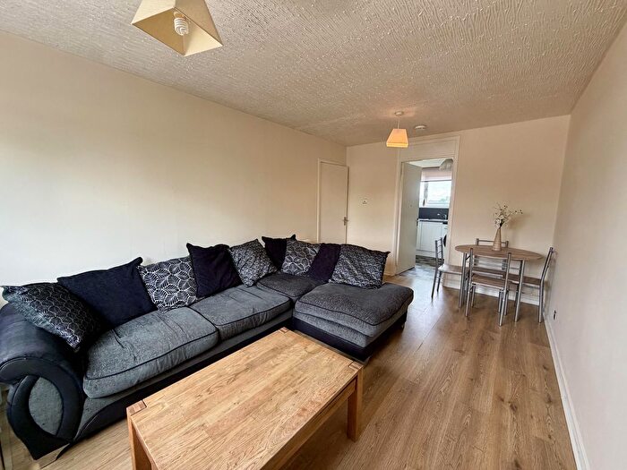 1 Bedroom Flat To Rent In Lewis Road, Aberdeen, AB16