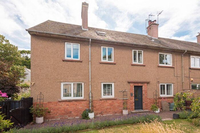 3 Bedroom Flat For Sale In Kirk Ports, North Berwick, EH39