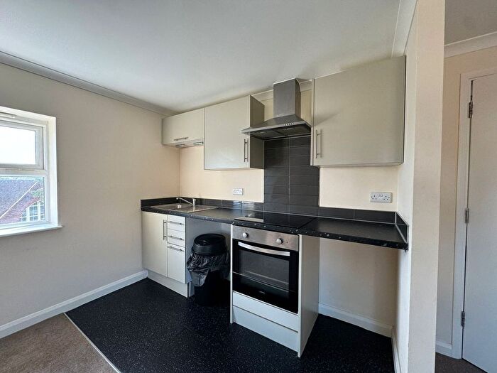 1 Bedroom Flat To Rent In Bower Lane, Maidstone, ME16