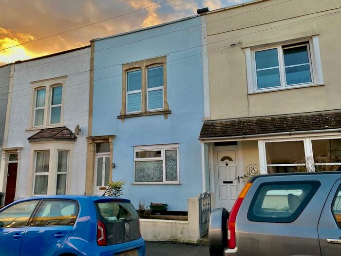 2 Bedroom Terraced House To Rent In Oak Road, Horfield, Bristol, BS7