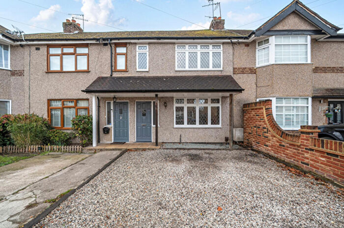 2 Bedroom House For Sale In Hart Road, Byfleet, West Byfleet, KT14