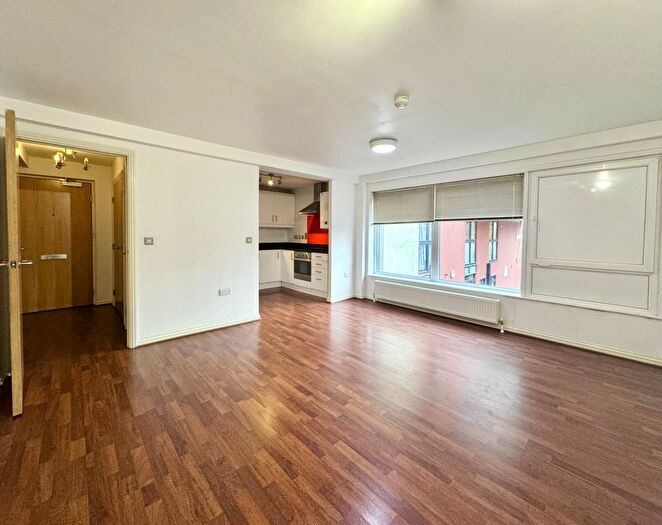1 Bedroom Flat To Rent In Elm Grove, London, SW19