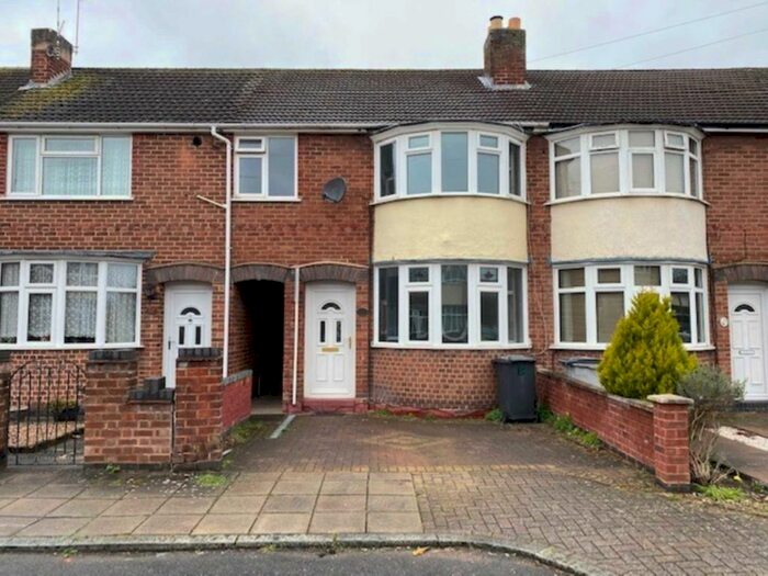 3 Bedroom Town House To Rent In Abbey Court Road, Leicester, LE4