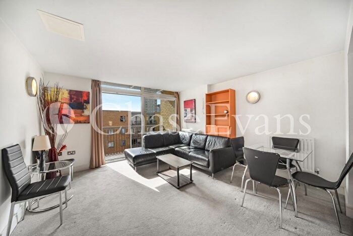 1 Bedroom Flat To Rent In Canary Central, Cassilis Road, Canary Wharf, London, E14
