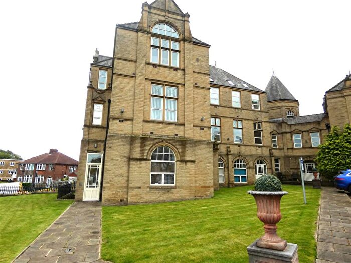 1 Bedroom Apartment To Rent In Chapel Hall Apartments, Halifax, HX1