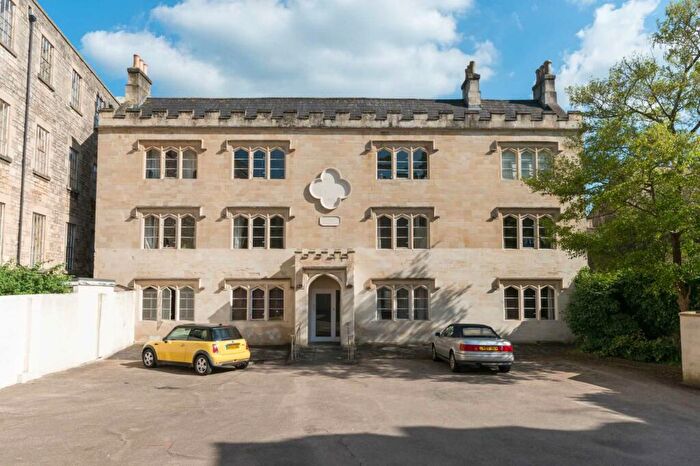 1 Bedroom Apartment To Rent In Sutcliffe House, BA1