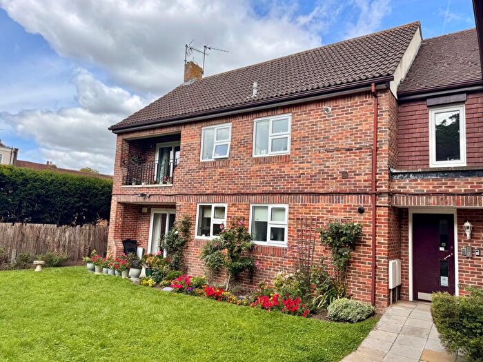 2 Bedroom Retirement Property For Sale In Riddell Gardens, Baldock, SG7